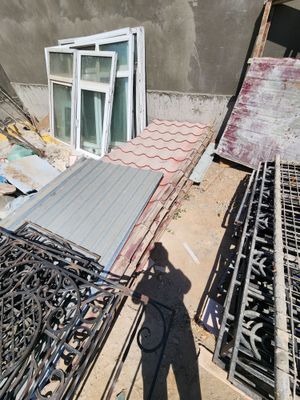 Profnastil sotiladi 200 kv bor