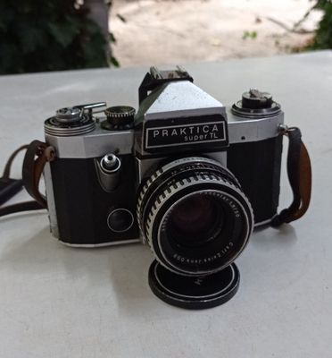 Фотоаппарат Praktica Super TL (аксессуары в подарок)