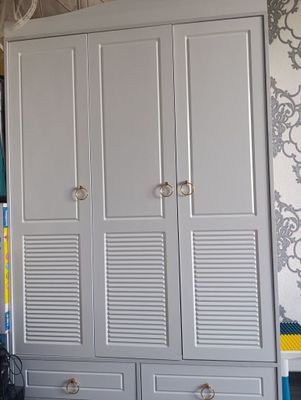 Детский шкаф срочно продам