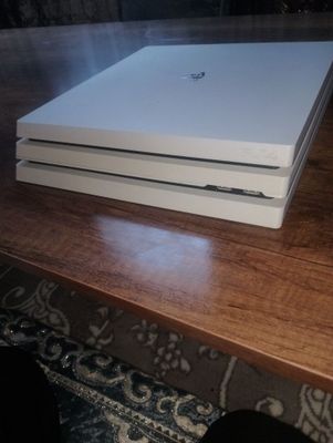 Ps4 pro 1 tb kafolati bilan