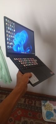 i7-1165G7 16/1000G Kuchli va igravoy