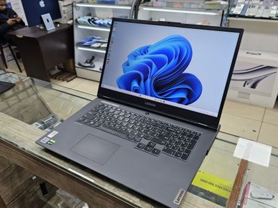 Играаой Lenovo Legion 5 17,3 дюймов!