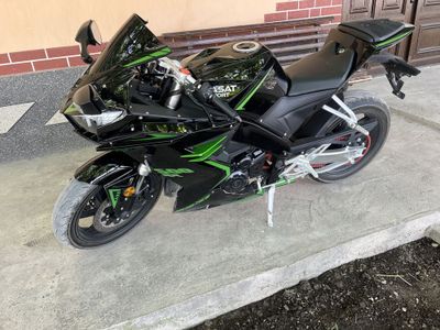 Kawasaki 500RR 2025