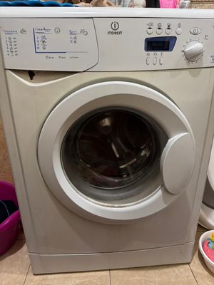 Стиральная машинка Indesit