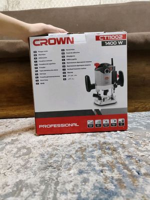 Фрезер CROWN CT11002