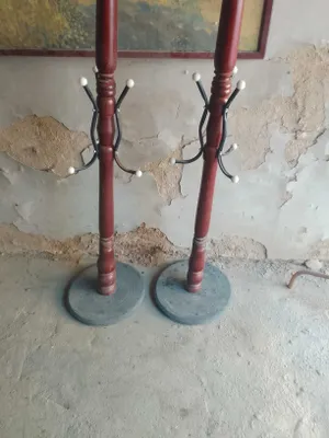 Вешелка напольная