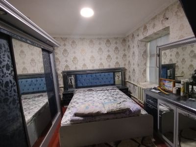 Spalni garnitur sotiladi