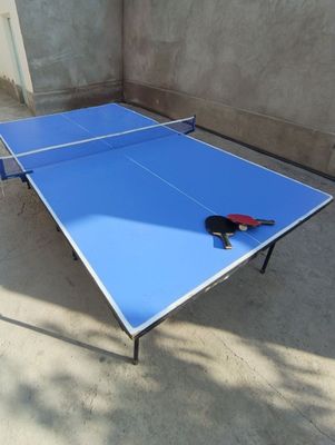 Stol tennis sotiladi