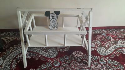 bolalar uchun belanchak mustahkam