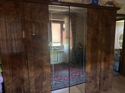 Спальный гарнитур
