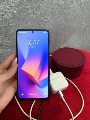 Продаю Redmi Not 10 pro 256 GB 8/3 оперативки