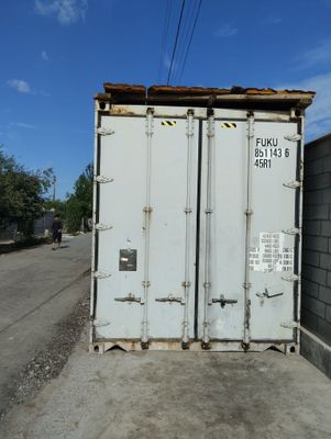 Katta hajmli muzlatgich Sotiladi