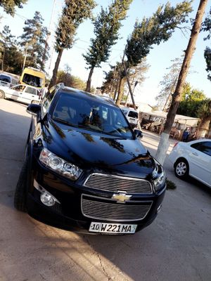 Chevrolet Captiva sotiladi paztisa 2 yil 2011 pirbek 138 ming