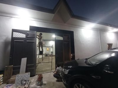 Nazarbekda uy sotiladi