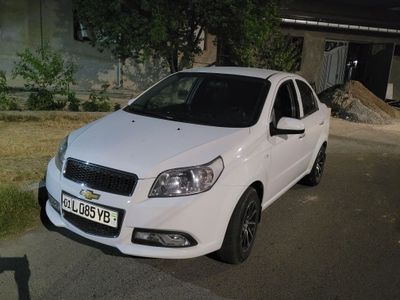 Neksa3 sotilad gaz bor