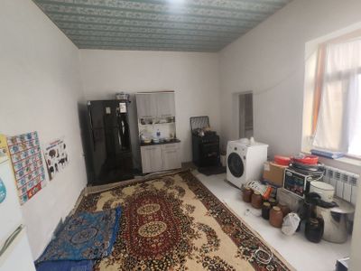 Hovli sotiladi navoi narpay navroz mfy shahardan 4km uzoqda.