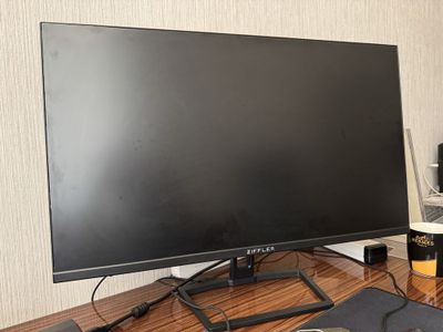 FullHD - 27 monitor Ziffler