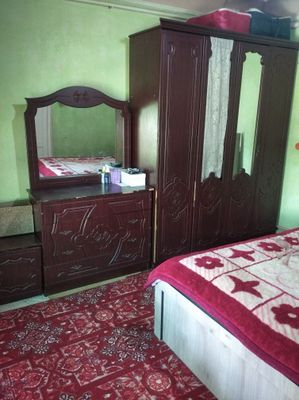 Spalniy mebel sotiladi