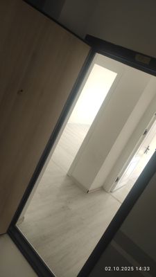 Узимни уйим. Маклерсиз. 1 хонали 13 этаж. Оилага узок муддатга.