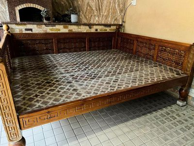 Продается тапчан. Орех/сосна. Дизайн евро стиль. В отличном состоянии.