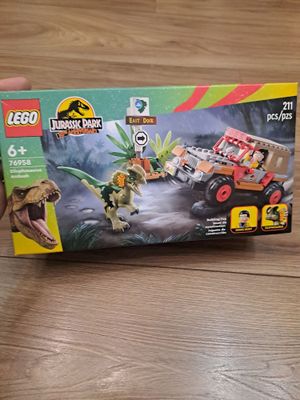 Набор lego jurassic park динозавр