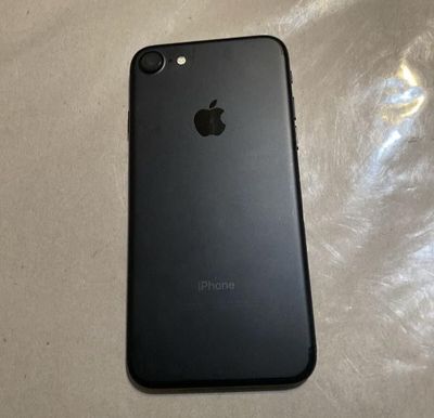 Iphone 7 128gb sotiladi