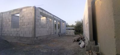 uchastka sotiladi