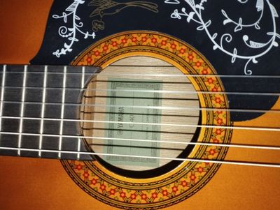 Gitara sotiladi "YAMAHA" C-40