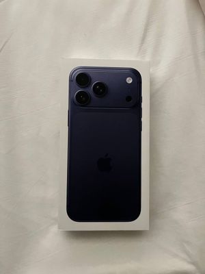 17 pro Max 256gb Deep blue