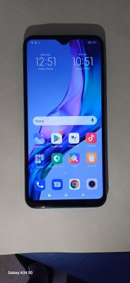 Redmi 9 tayor ishlidi aybi yoq 2 sim kartali joyi 64 gegabayt