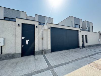 Alfraganus Продается Коттедж 5.2 сотки коробка Узбум Чайна Таун