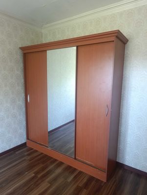 Продам шкаф купе в хорошем состоянии