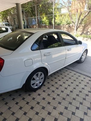 Daewoo jentra сотилади 2015 йил, механика каробка 230.000км юрган