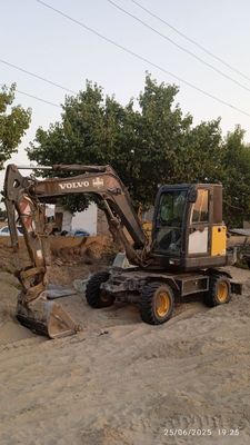 Volvo 60 ekskavator srochni sotiladi.