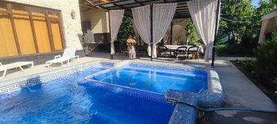 Yengi oilaviy evro dacha basseyn 15x5