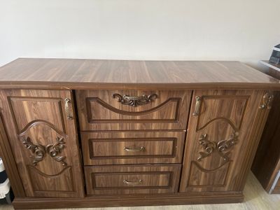 Komod b/u narxi 350.000 sòm