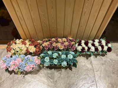 Iskutveniy oynalani oldiga gul