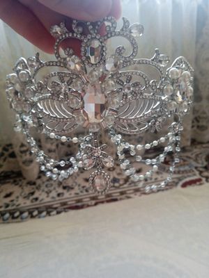 karona ishlatilgan yangidek turibdi