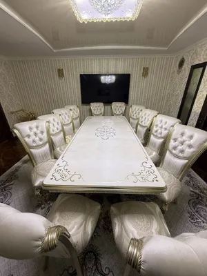 Стол и стулья очень хорошего качества не дешевые!!!