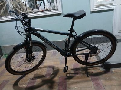 Velosiped sotiladi srochna alumin rama !