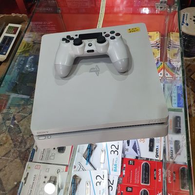 Playstation 4 silim