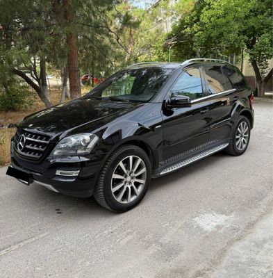 Mercedes benz ML 350 grand edition
