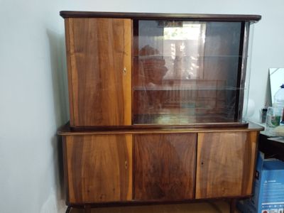 Бурынгынын беккем кишкентай серванти сатылады