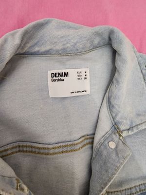 джинсовая курточка Bershka