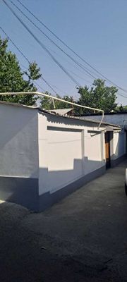 Srochna Sebzorda hovli sotiladi