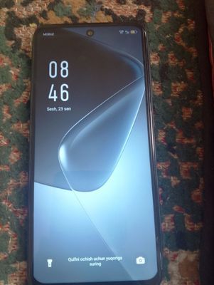 Infinix HOT 50i juda zoʻr holatda