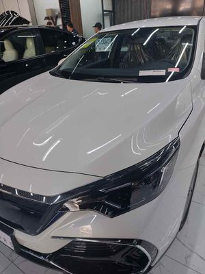 Versal Elektro mobil +. 2023