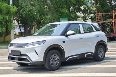 Byd yuan up sotiladi 2025 Smart