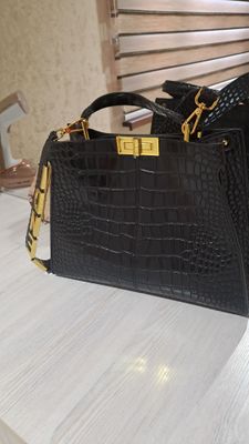 Fendi sumka