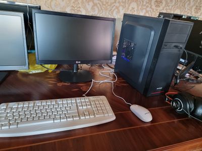 Продам бюджетный игровой компьютер